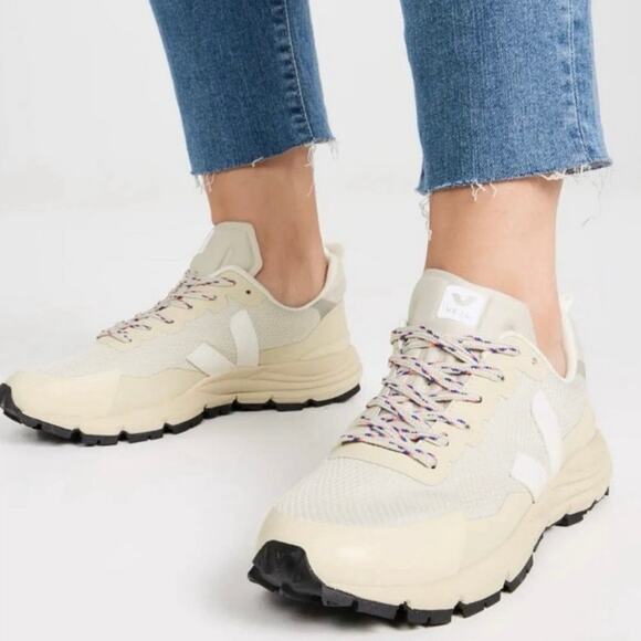 Veja Dekkan Alveomesh Sneakers - Picture 2 of 11